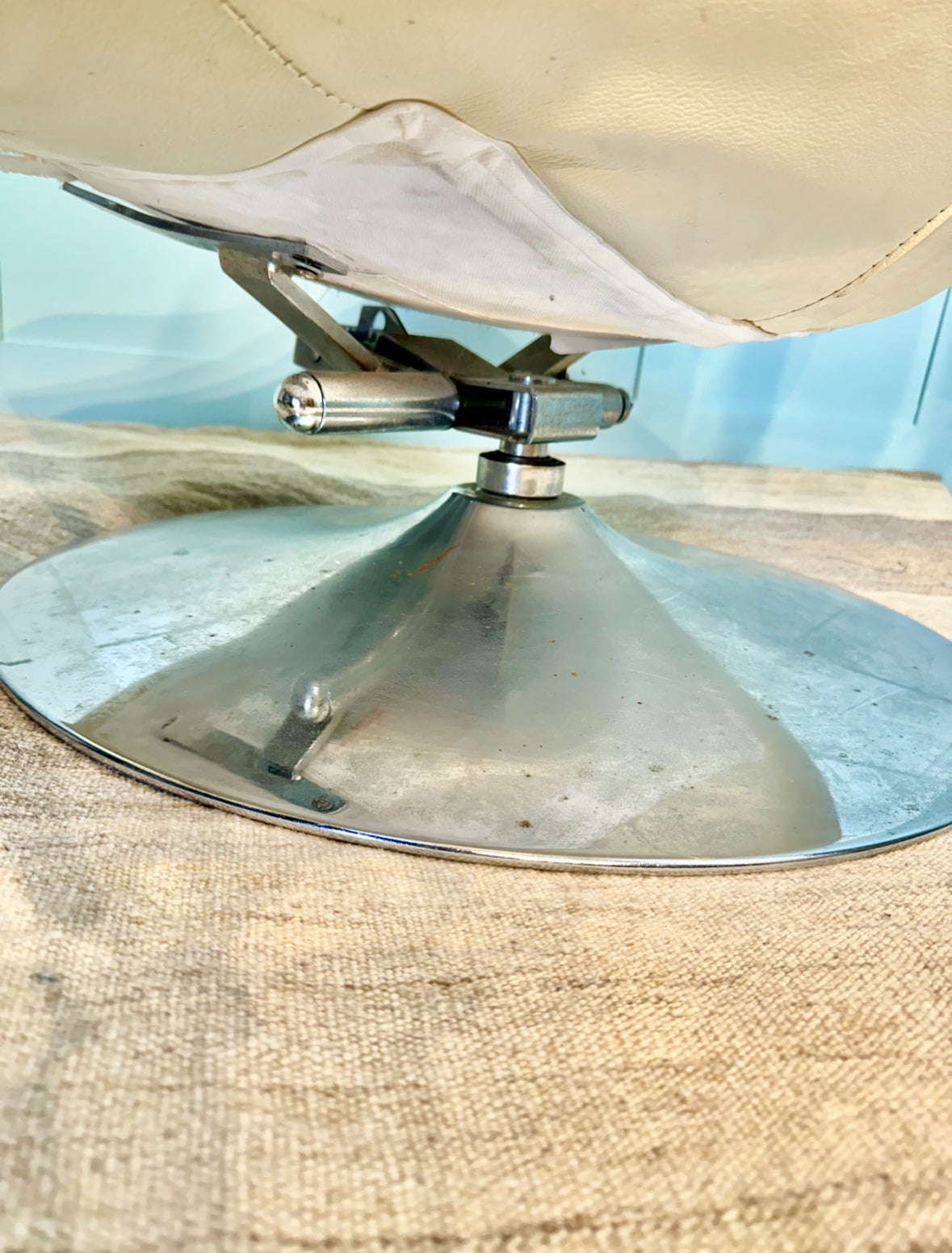 Cream Italian Leather Tilt 'n' Swivel Chair - Mid Century 2