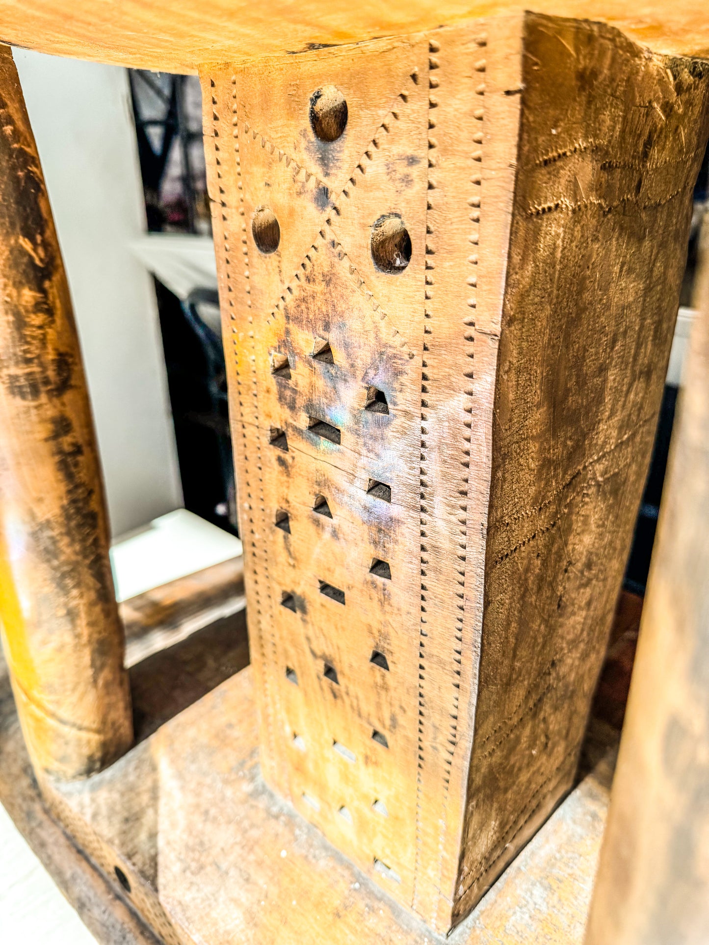 Ashanti Stool close up 1