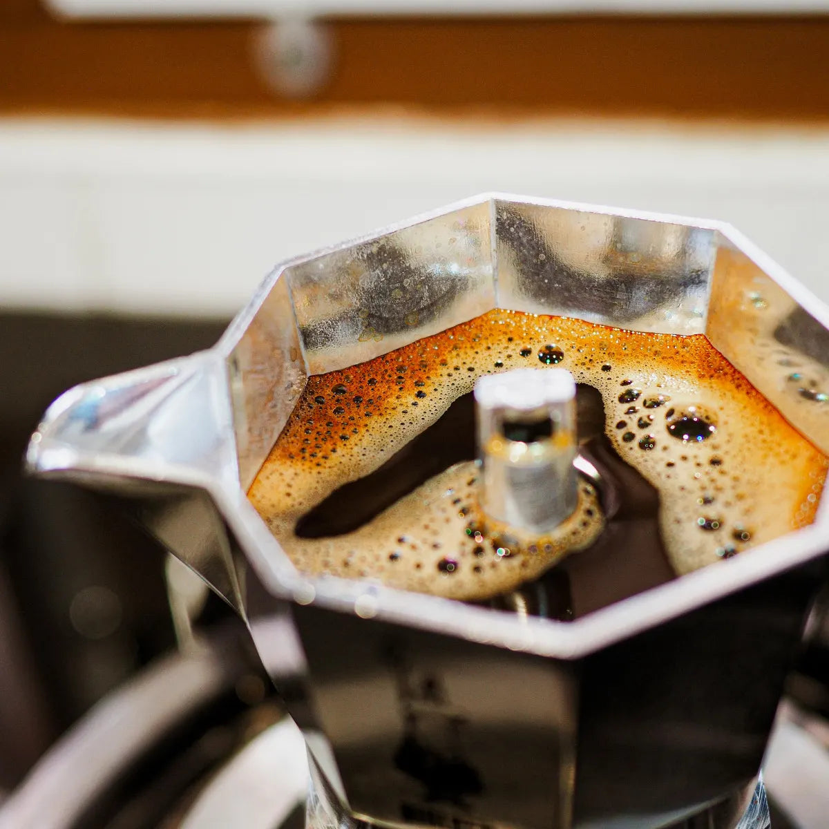 Moka Express Bialetti - Original - 6 cup inside