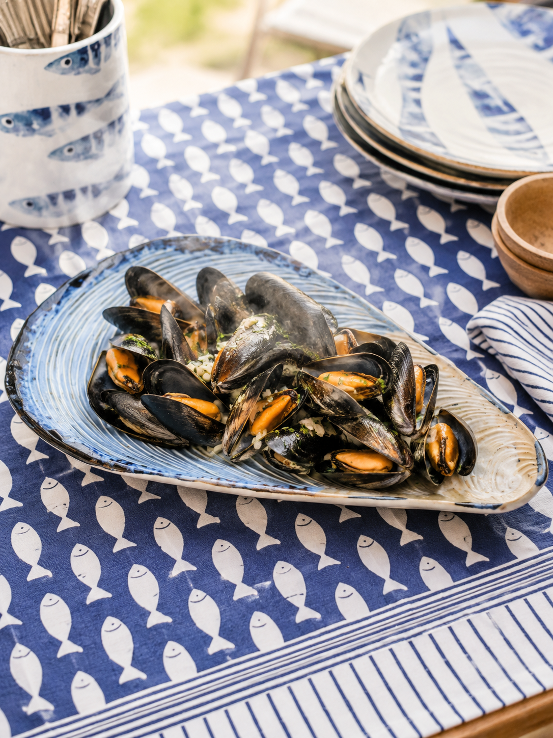 Mussel-Shaped Ceramic Serving Platter suggestion