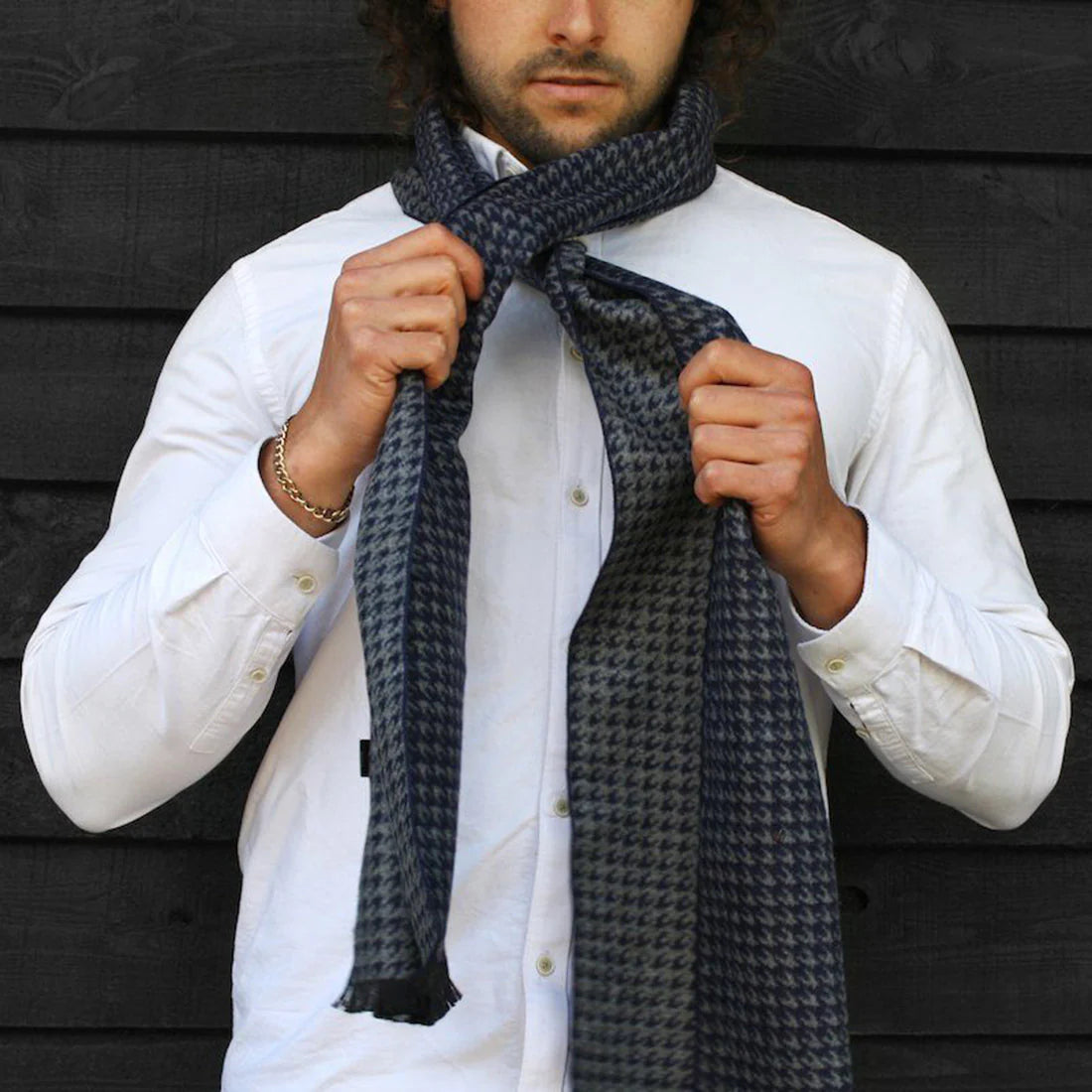 Classic Navy And Grey Houndstooth Bamboo Scarf (Copy)