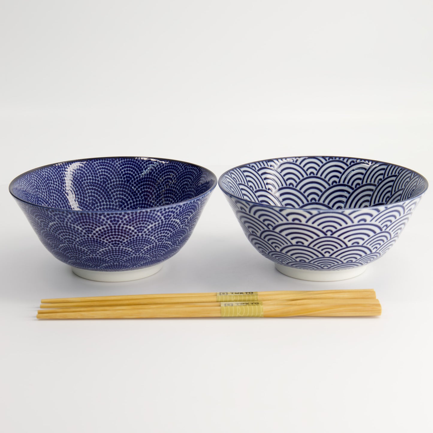 Nippon Blue/White Tayo Bowls and Chopsticks Gift Set "Dots & Waves"