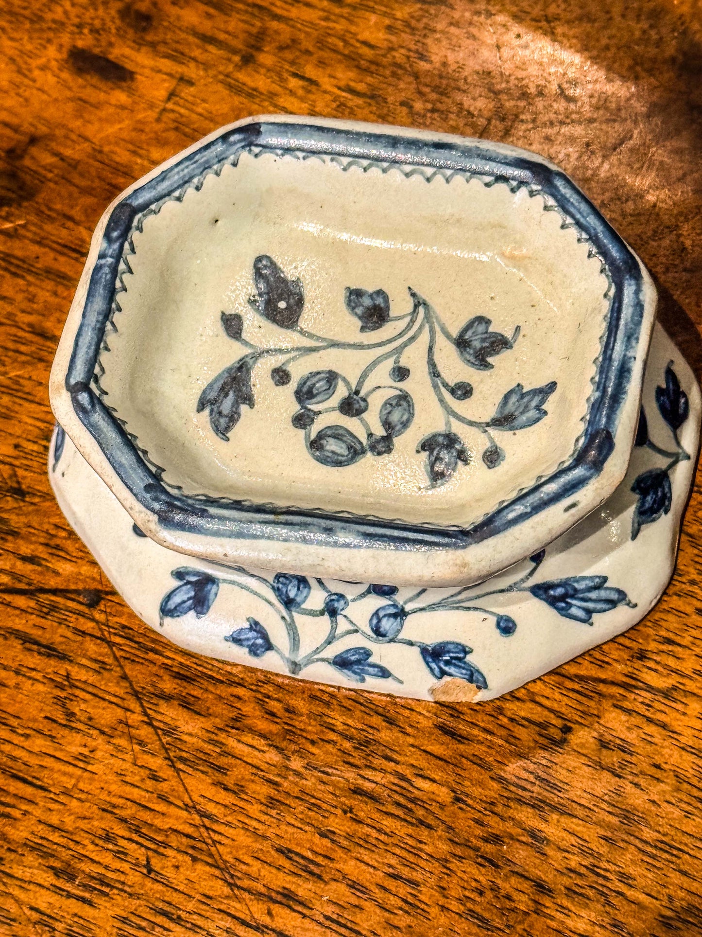 English Delftware Blue & White Salt Cellar, c.1750 – 18th Century Hand Painted Octagonal Dish