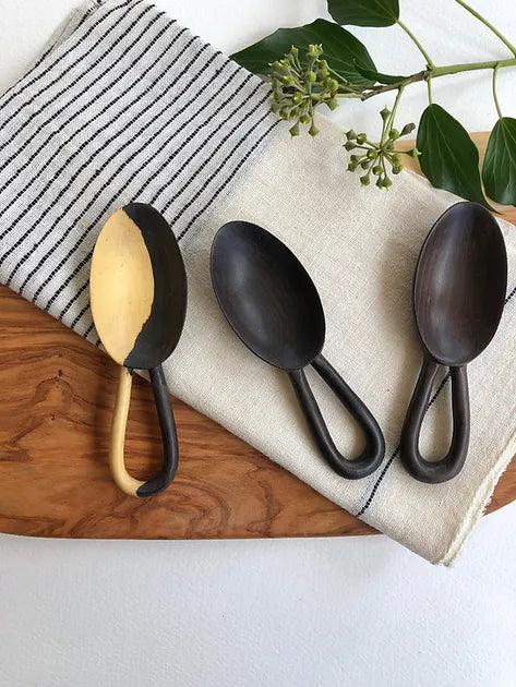 Large Blackwood Scoop