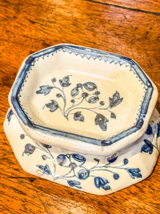 English Delftware Blue & White Salt Cellar, c.1750 – 18th Century Hand Painted Octagonal Dish