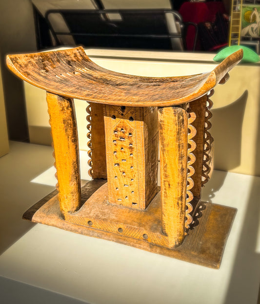 Hand Carved Ashanti Stool/Side Table c1700 1