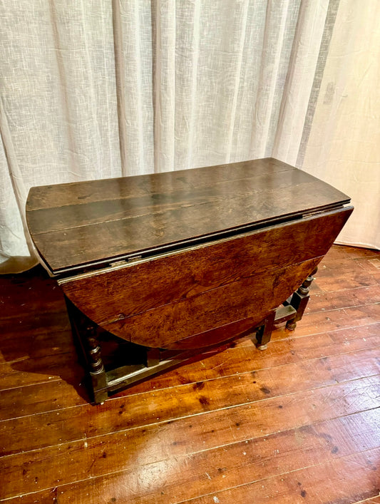 18th Century Oak Gate Leg Table