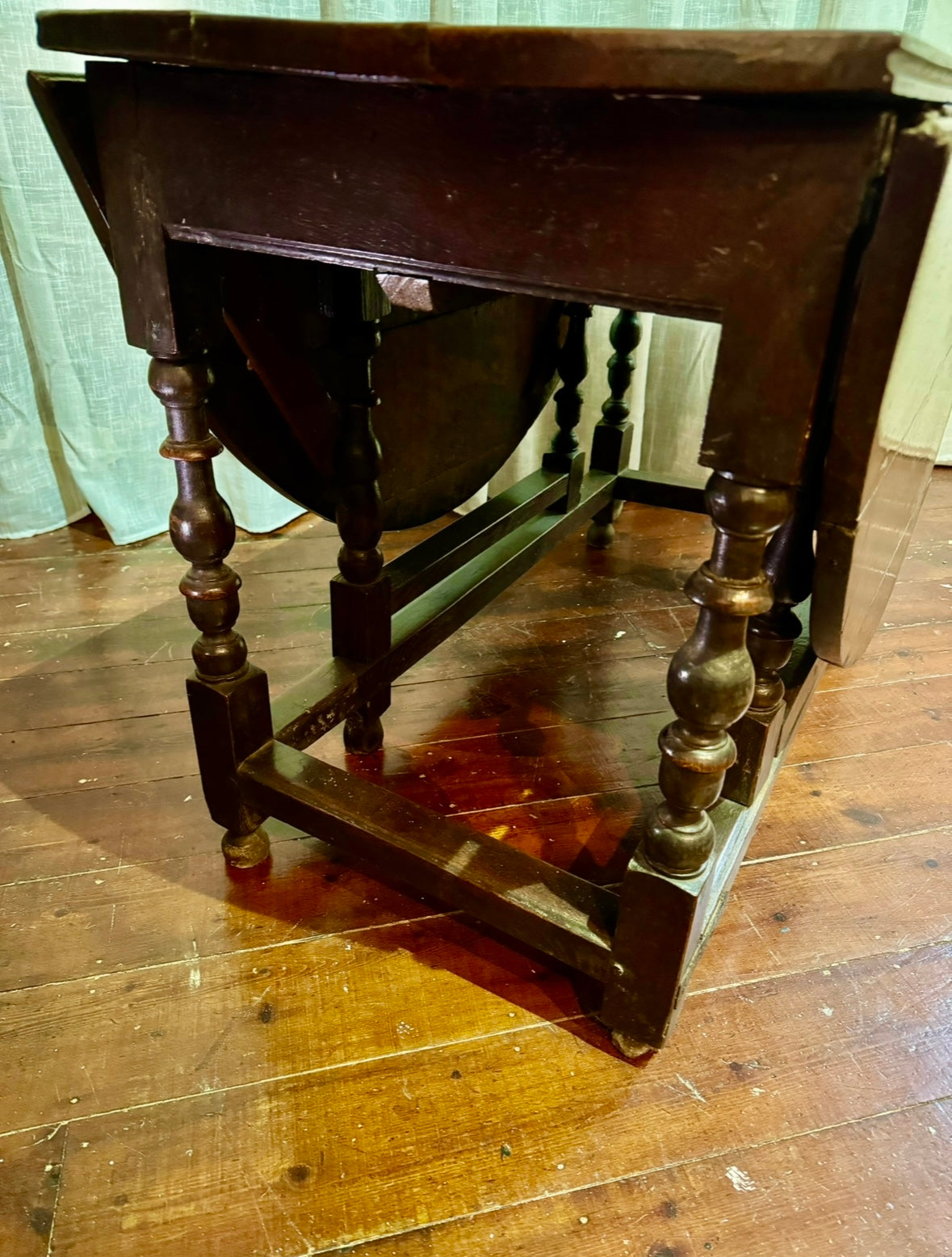 18th Century Oak Gate Leg Table