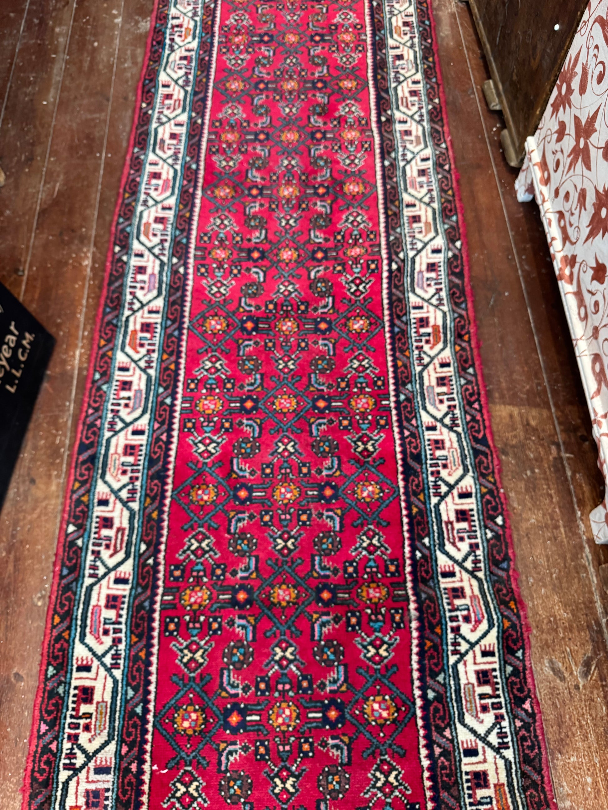 Vintage Persian Wool Runner – 290cm x 81cm 3