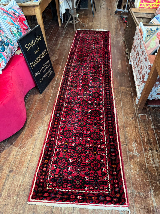 Vintage Persian Wool Runner – 290cm x 81cm full length