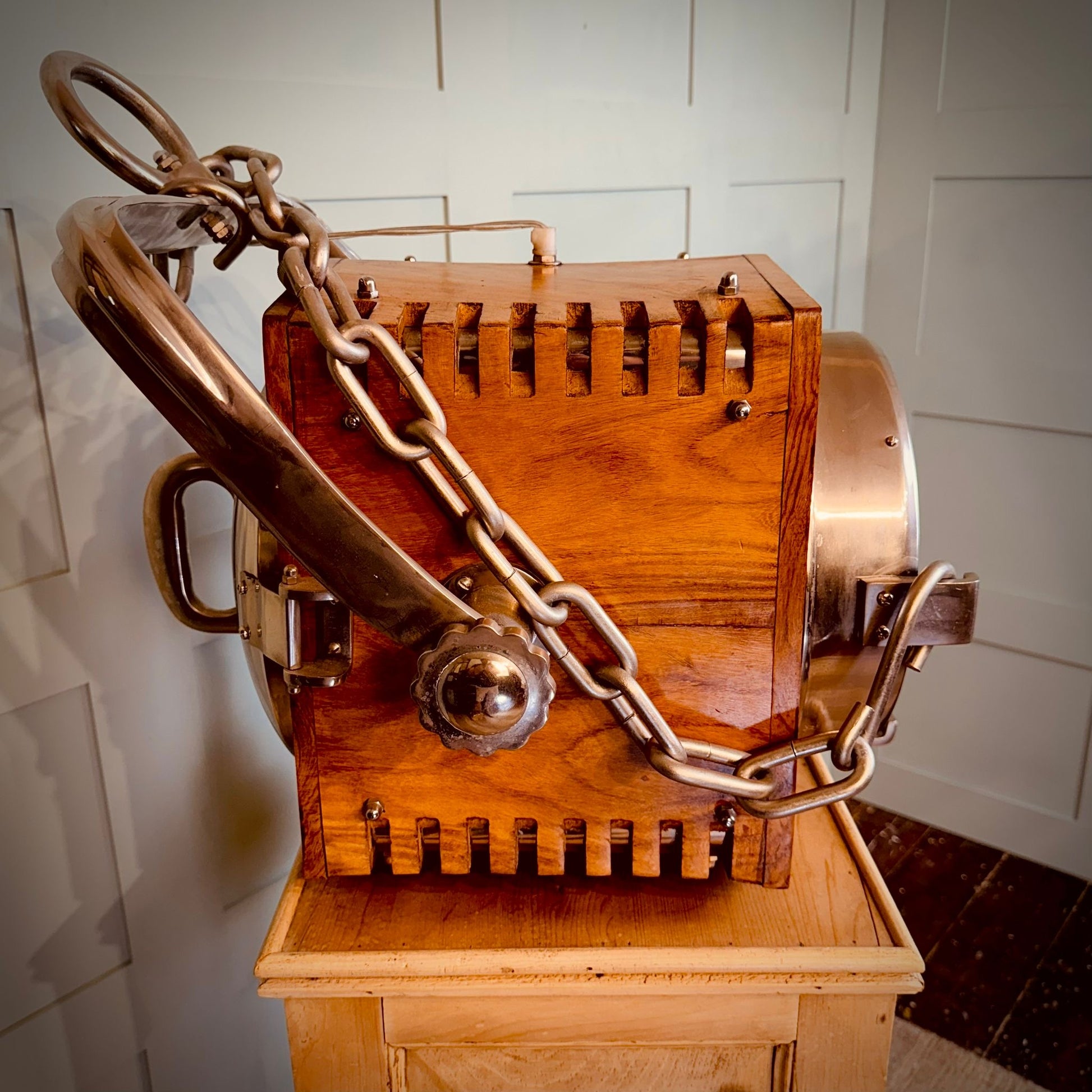 Vintage Wooden Cinema/Theatre/Nautical Style Lights 4