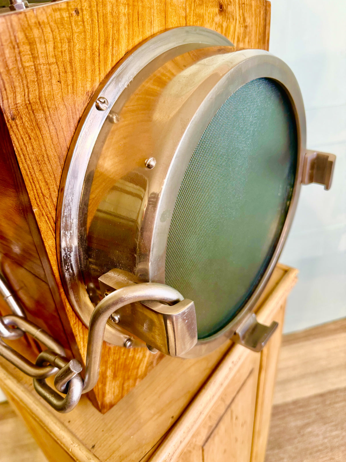 Vintage Wooden Cinema/Theatre/Nautical Style Lights 7