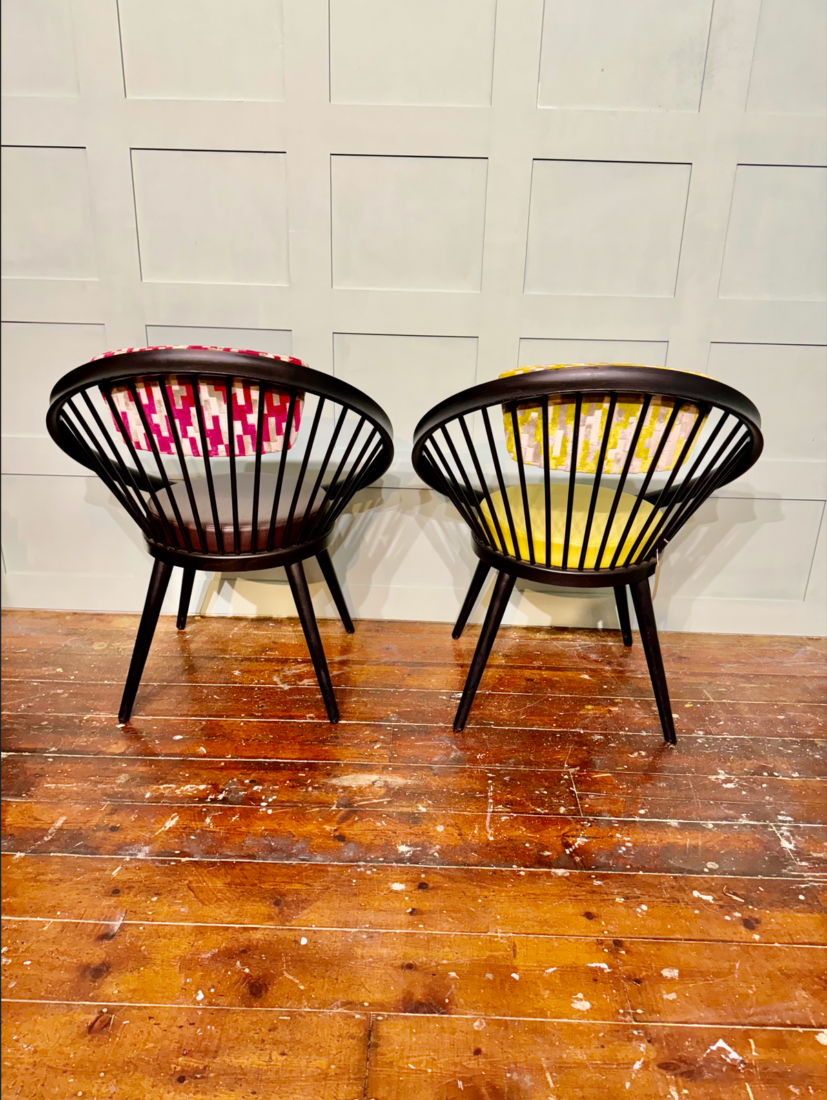 Yngve Ekström 'Mingo' Circle Chairs for Swedese — Reupholstered Pair, Sweden c.1960s 2