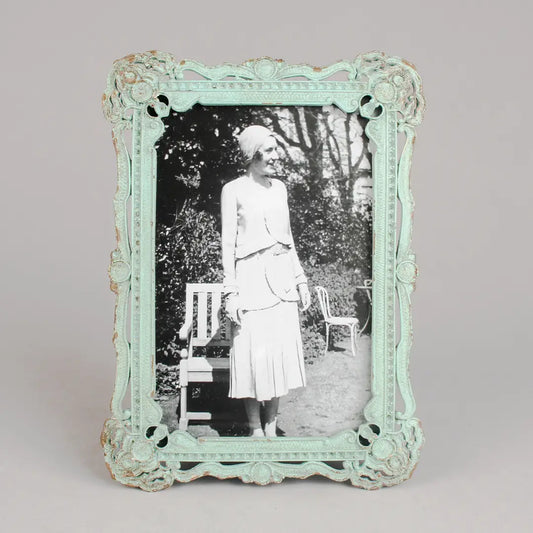 Vintage Mint Green Ornate Photo Frame – Antique-Inspired 13x1.5x18cm